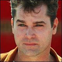 La seva semblança: Ray Liotta, Uno de los Nuestros